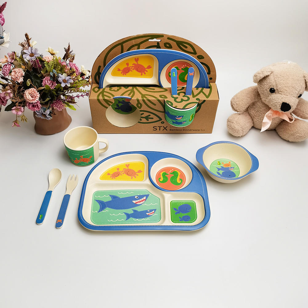 Four parts bamboo fiber tableware set for children cute cartoon pattern bowl and spoon set for baby dinner plate